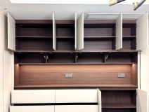 柜門(mén)全開(kāi)猛吹風(fēng)？小心家具變形、墻面開(kāi)裂！